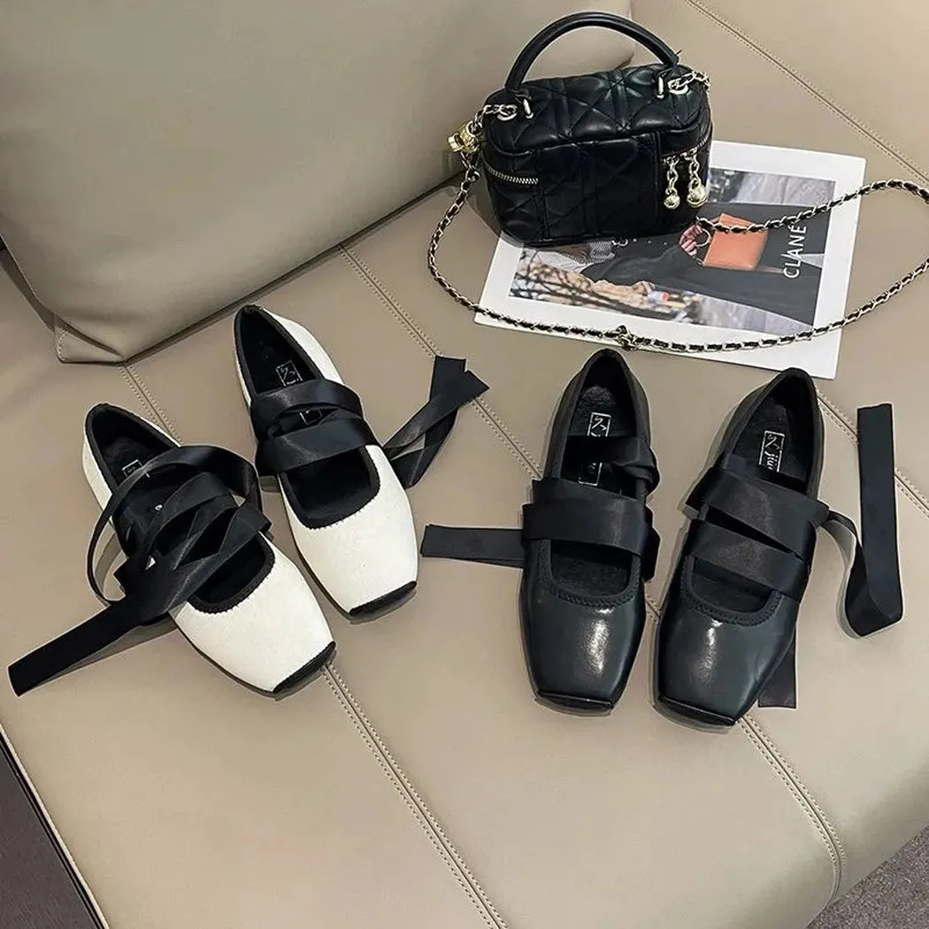Merendy Cheerful Panda Paws Lace-up Ballet flats